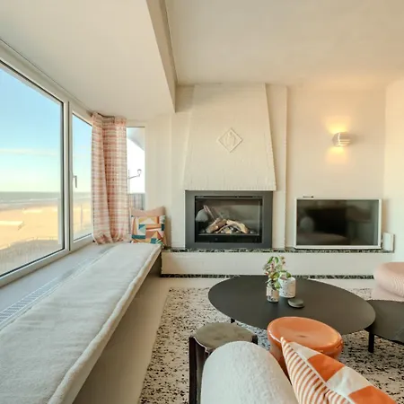 Daire Gianina Zeezicht 01 01